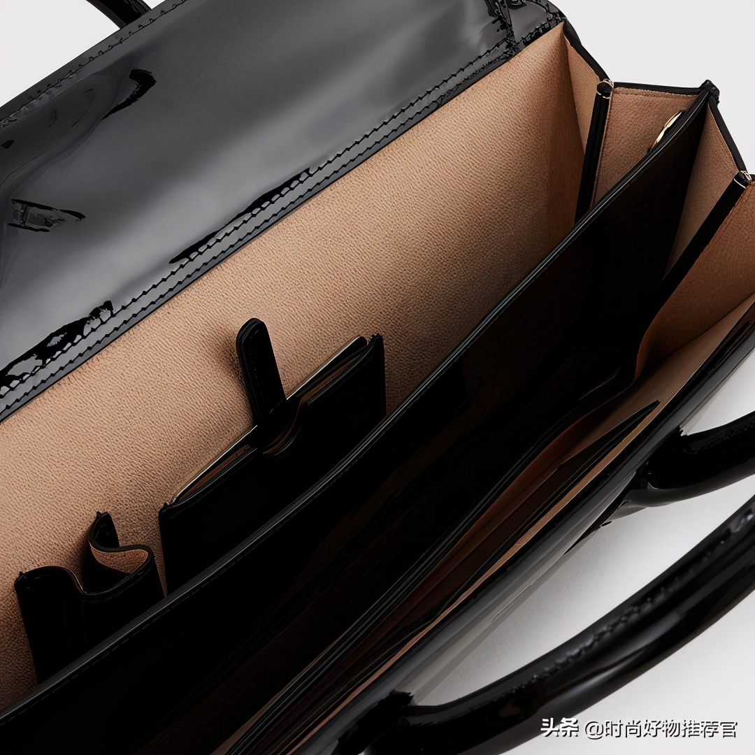 Armani新包 | 浪漫丁香紫、科幻镜面银、黑粉迷彩图案