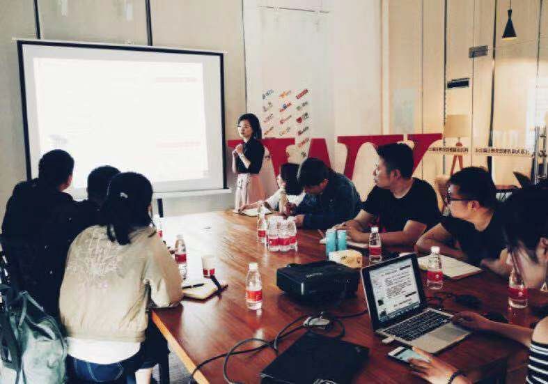 3年开店350+，它开在县城的店都能日入1万！