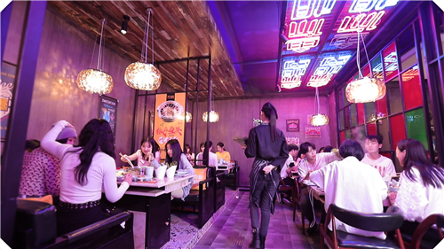 鱼火锅加盟佳选鱼你相约火山喷泉锅