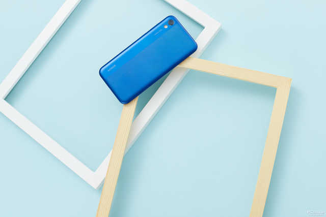 荣耀畅玩8评测：颜值与轻巧并重，深度定制系统易用