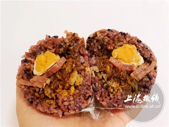 这家店在上海滩开了27年，做到粢饭团届的流量C位，不靠回忆和情怀