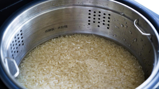 美的IH低糖电饭煲30LH5体验：健康美食，从低糖米饭开始