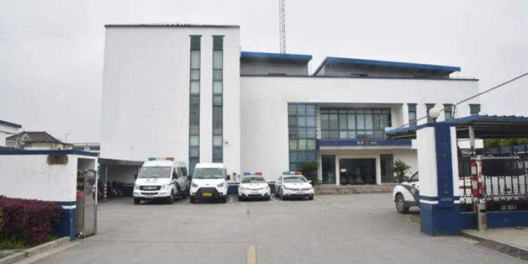 “费雪”儿童摇椅仅售65元？你买到的可能是假货