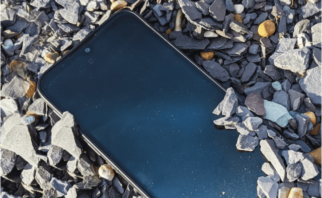 摩托罗拉Defy 2021发布，骁龙662芯片+三防设计