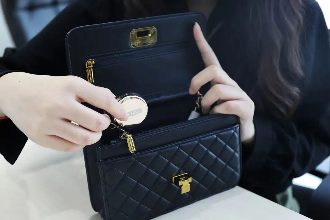 La Mer疯了吧！799元就能入手海蓝之谜8件套？