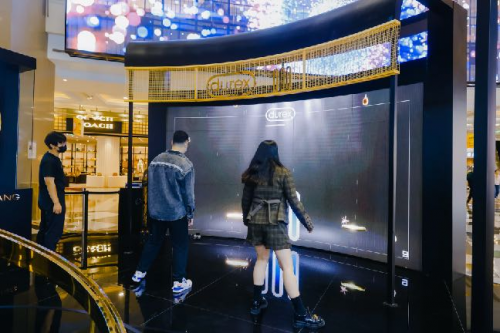 杜蕾斯001倍润装上市 跨界快闪联名周边引关注