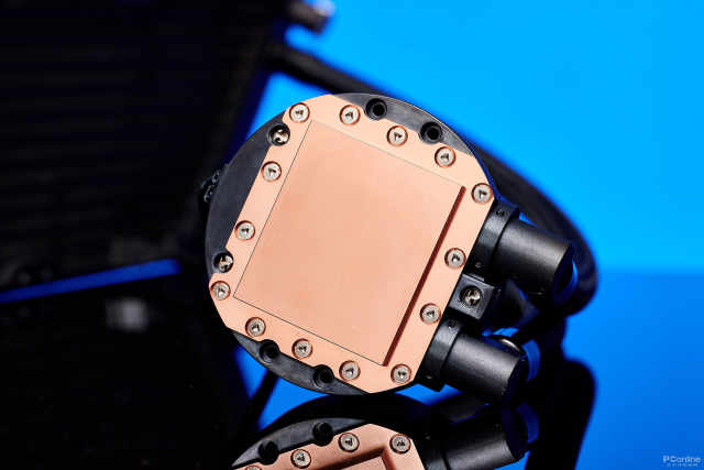 酷冷至尊炎神P360评测：i9-12900K火力全开的制胜秘诀