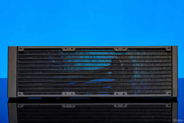 酷冷至尊炎神P360评测：i9-12900K火力全开的制胜秘诀