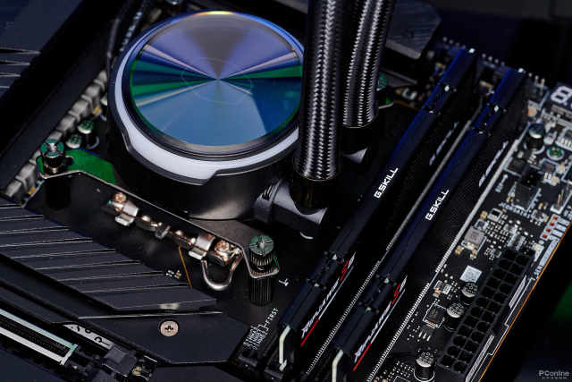 酷冷至尊炎神P360评测：i9-12900K火力全开的制胜秘诀