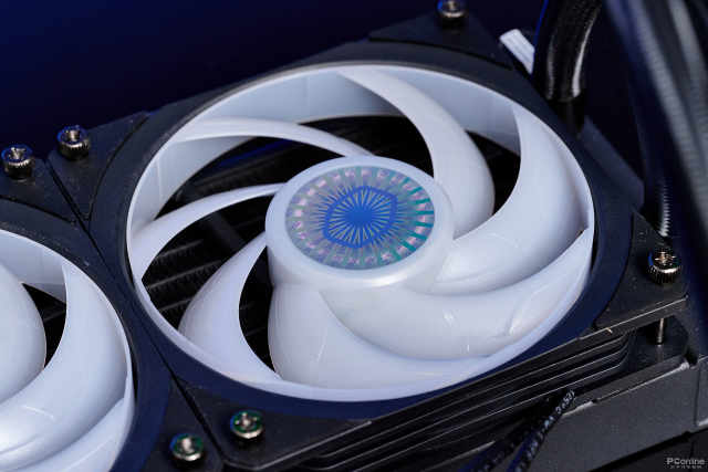 酷冷至尊炎神P360评测：i9-12900K火力全开的制胜秘诀