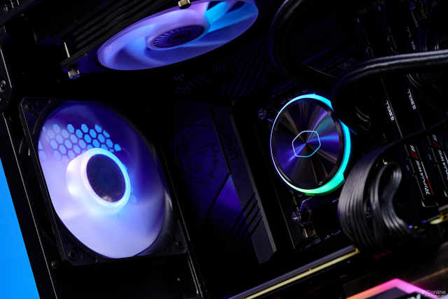 酷冷至尊炎神P360评测：i9-12900K火力全开的制胜秘诀