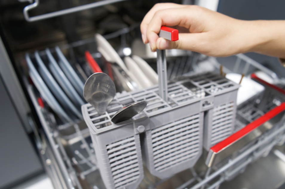 博世6系嵌入式洗碗机体验：五口之家餐具清洗一机搞定，“净”享餐后欢乐时光