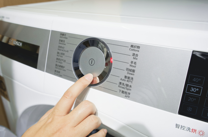 博世净痕系列12kg/8kg洗干一体机体验：超大洗烘容量，一家人健康无忧