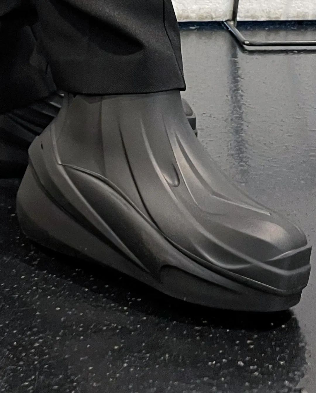 潮流 | PUMA SUEDE全新系列上架；1017 ALYX 9SM一体化鞋曝光