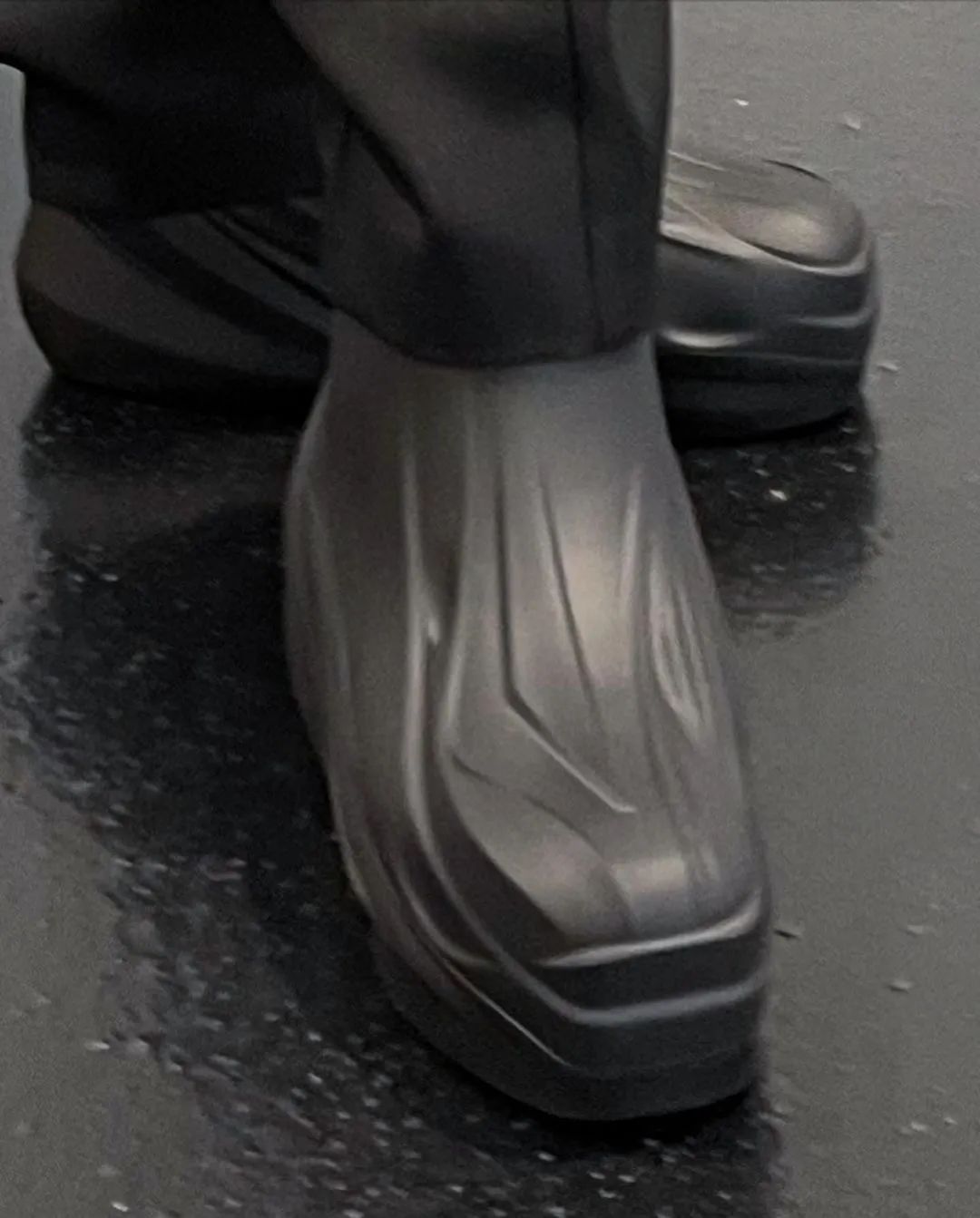 潮流 | PUMA SUEDE全新系列上架；1017 ALYX 9SM一体化鞋曝光