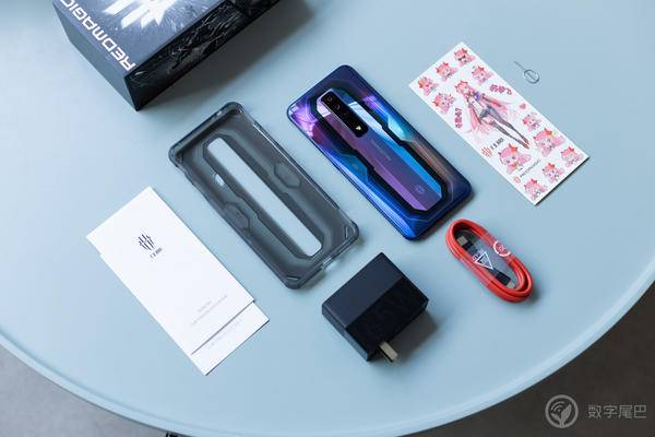 红魔手机 7 体验：这才是游戏手机该有的样子