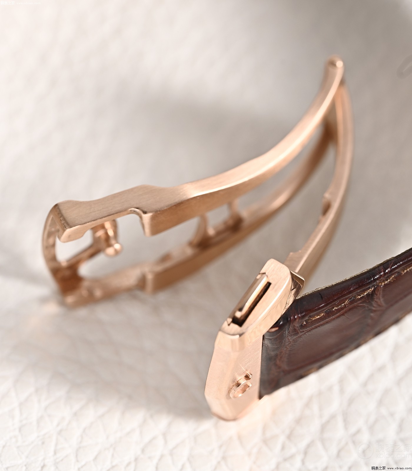 公价17万，欧米茄“旗舰款”是什么水平？