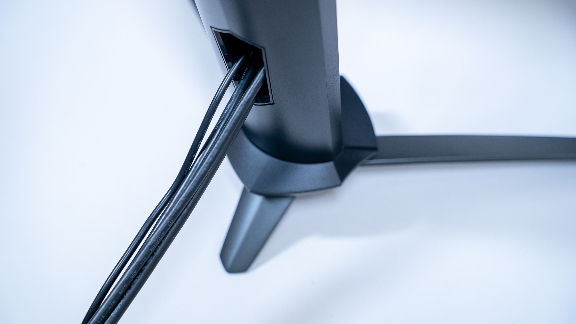 一台全面的4K 144Hz电竞显示器：宏碁掠夺者 XB283K测评分享