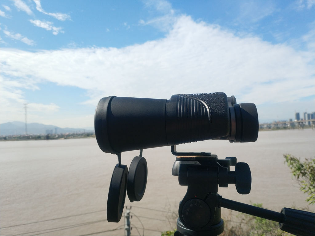 我要在演唱会上找个小蜜蜂：博冠星狼望远镜