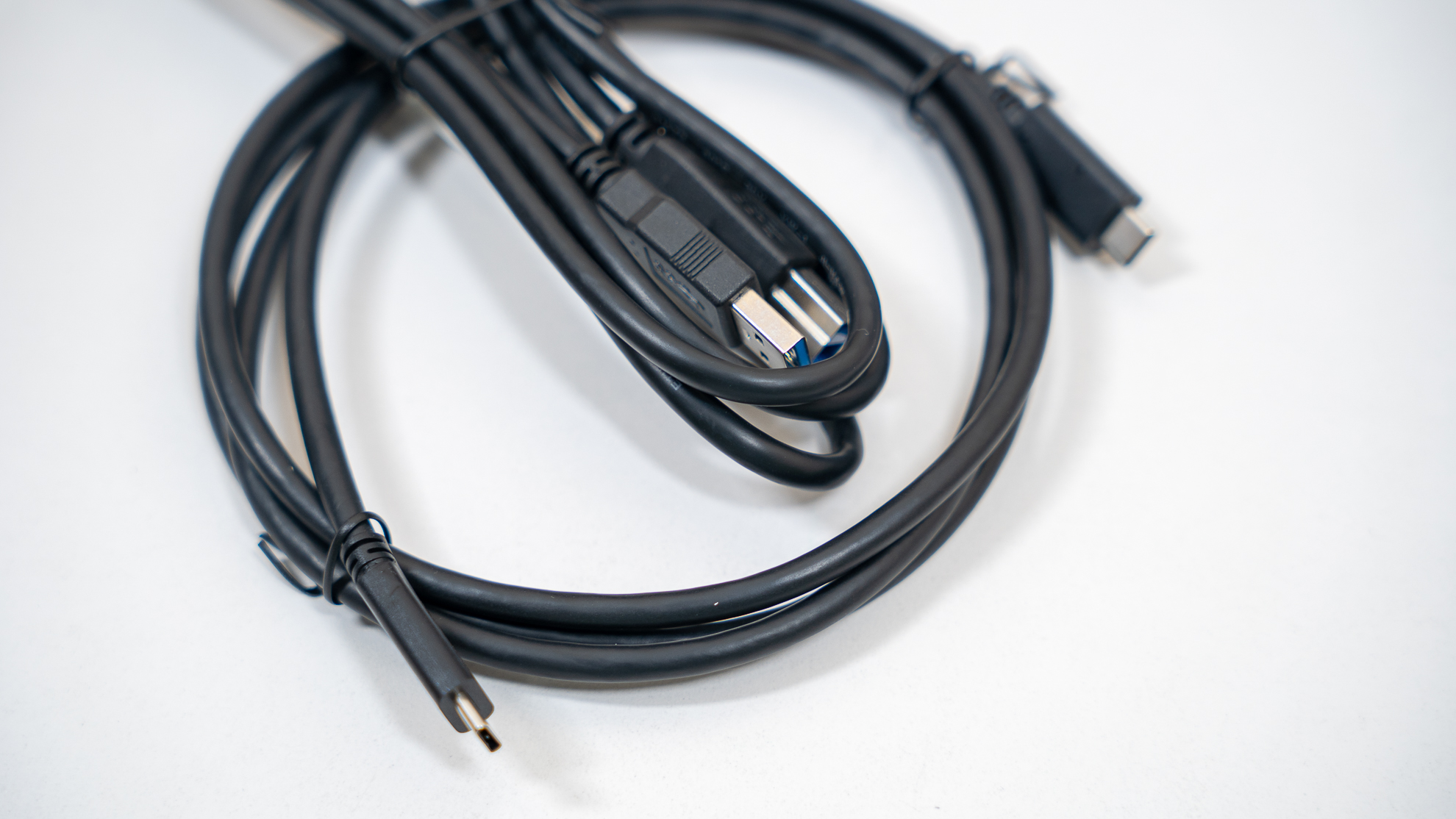 一台全面的4K 144Hz电竞显示器：宏碁掠夺者 XB283K测评分享