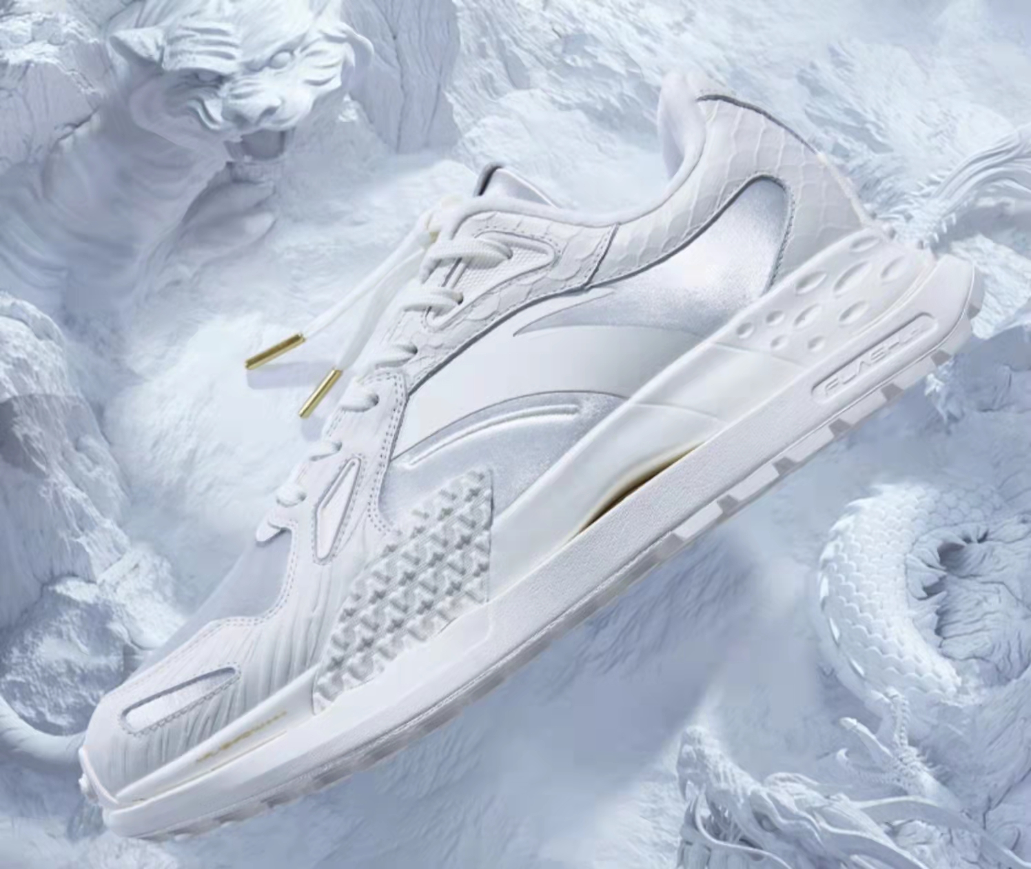 新品合集！李宁虎年鞋款超惊喜，安踏CNY产品素雅，PG6代没救了？