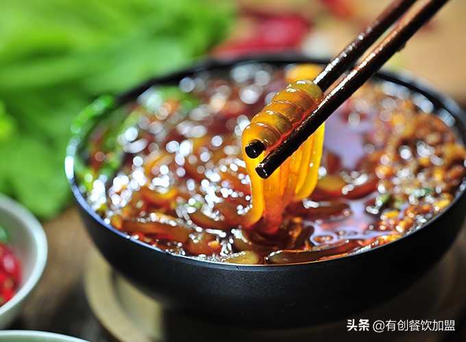 魔都三兄弟酸辣粉品牌简介