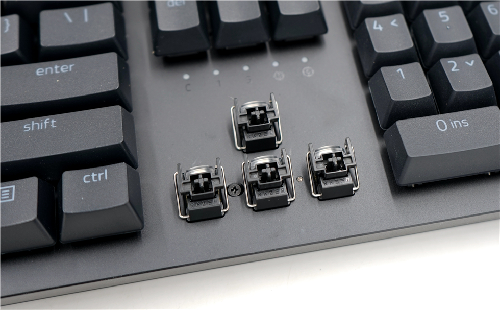 雷蛇猎魂光蛛V2模拟光轴键盘体验，不止随意调整触发键程