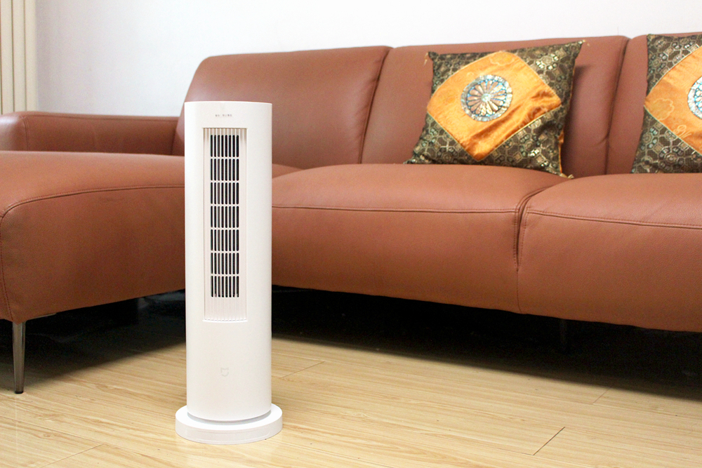 小米上新：米家立式暖风机 智能送风 暖随人动