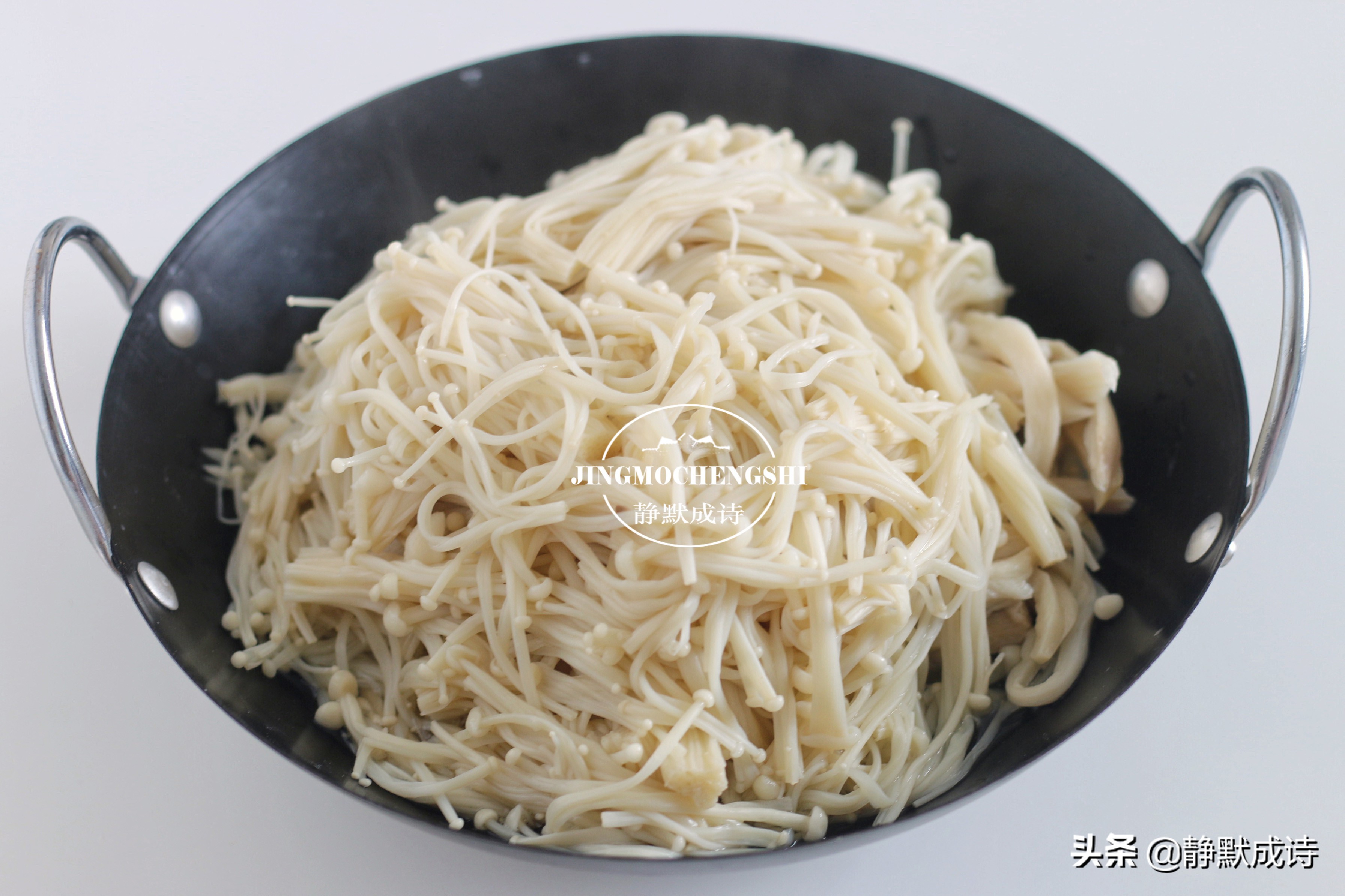 想吃麻辣香锅在家就能做，简单几步，比饭店的好吃，价格只有一半