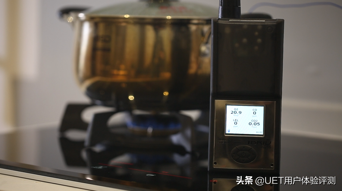 “小白”秒变“御厨”！这款林内燃气灶真这么神？