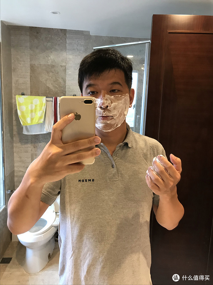 今年34岁，是我用过的体验最好的电动剃须刀--松下朗达系列体验
