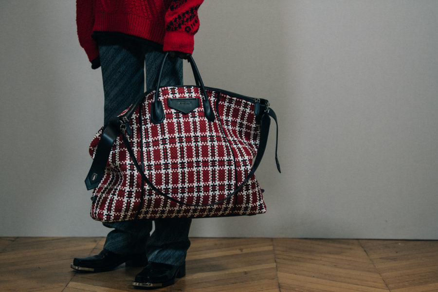 纪梵希（Givenchy）2020/21秋冬男装细节｜迎风独立的俊雅