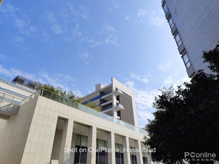 体验过这三台手机后，一天一充其实真的不难