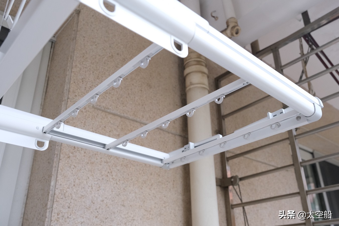 扔掉撑衣杆，烘干更快速，米家智能晾衣机烘干款评测