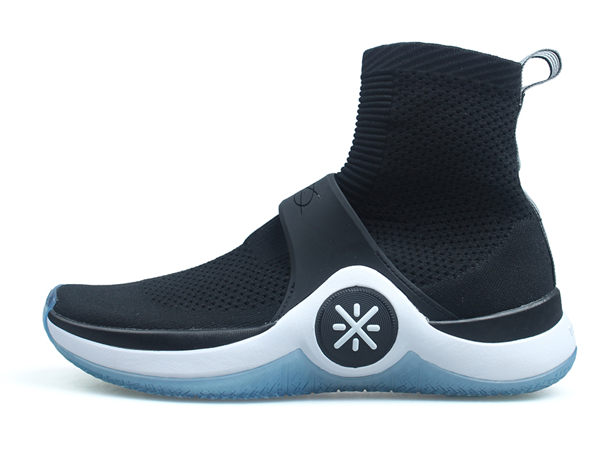 李宁又去走秀了！韦德9代休闲版曝光，烈骏6代来袭，产品很惊艳