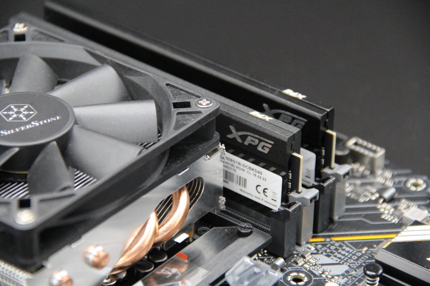 内存降价了？看看威刚XPG威龙D45 DDR4 3600MHz高频内存：真香