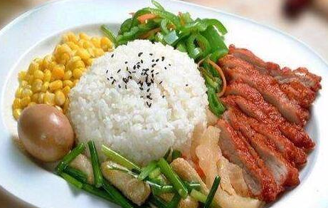 锦鲤精致便当：快餐连锁店加盟受大家青睐的原因