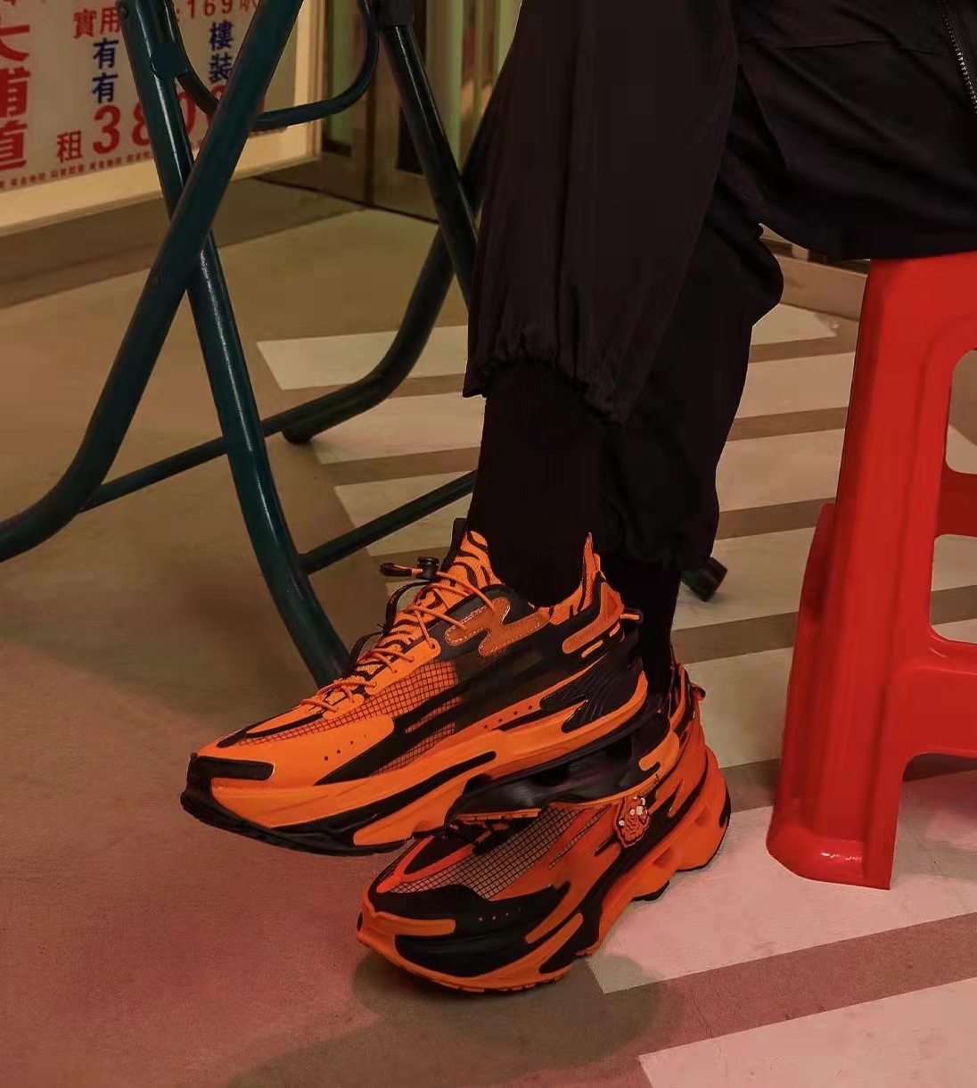 新品合集！李宁虎年鞋款超惊喜，安踏CNY产品素雅，PG6代没救了？