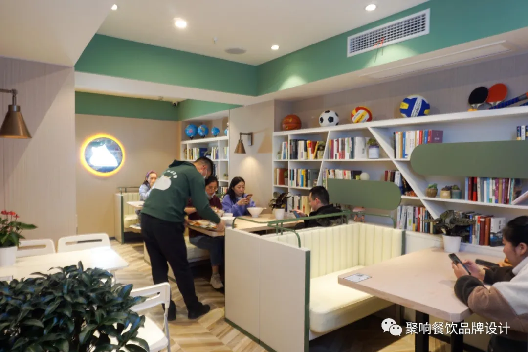 一点味 | 开在街边的简餐餐店都设计成这样，怪不得生意这么好