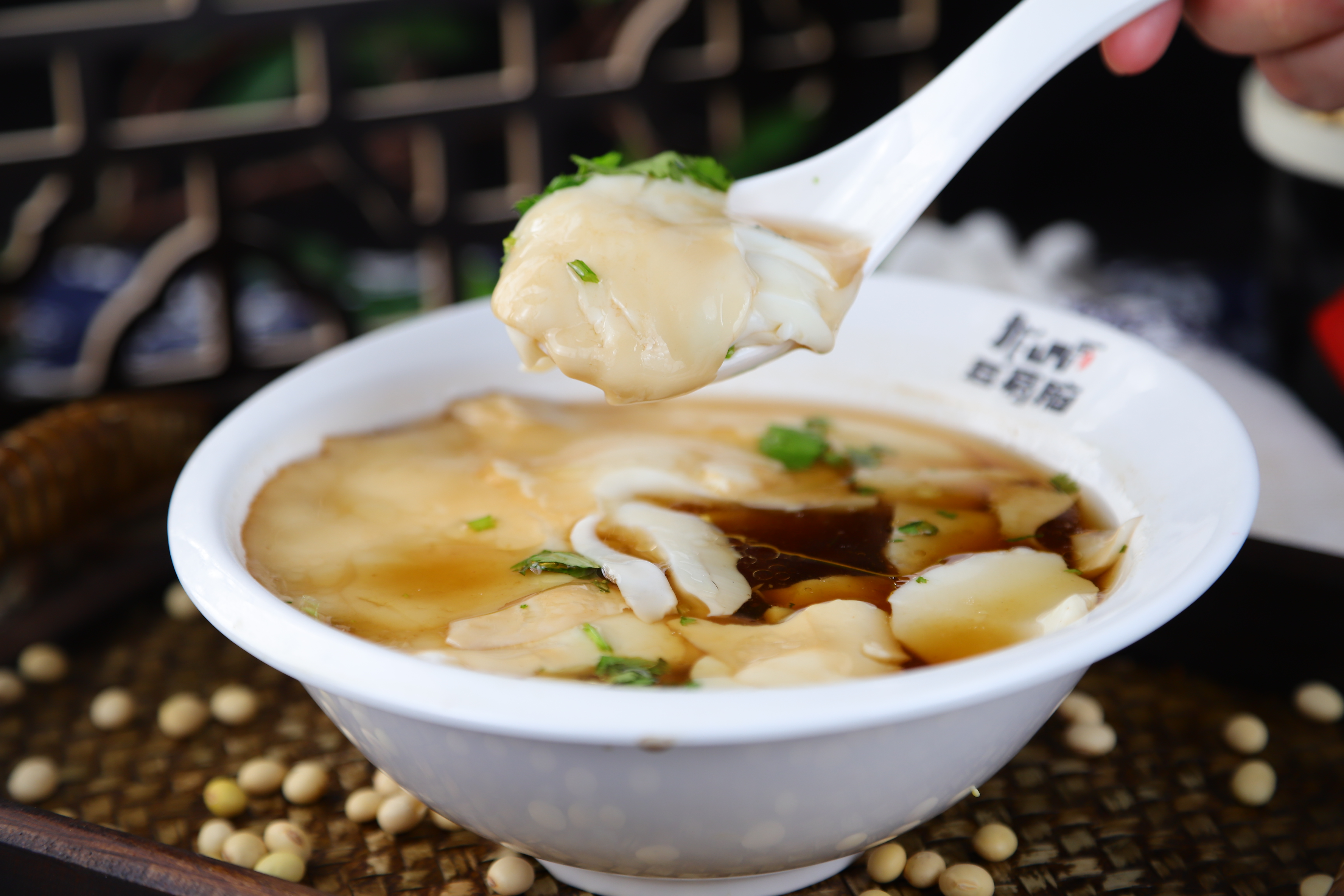 创业故事：如何开一家吸金的龙山豆腐脑店