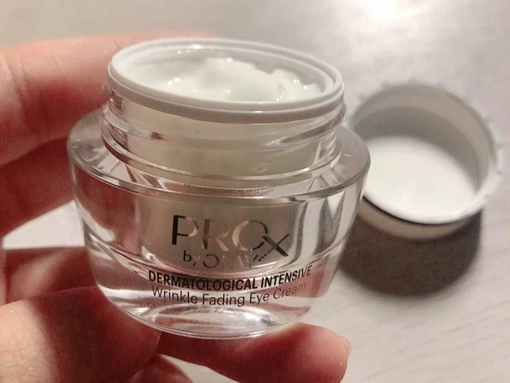 500元内可以闭眼入的4款眼霜：科颜氏保湿好，玉兰油适合抗初老