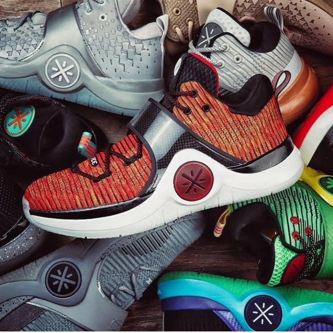 国产太帅了！拉塞尔专属鞋款用心了，安踏发力板鞋，米切尔4曝光