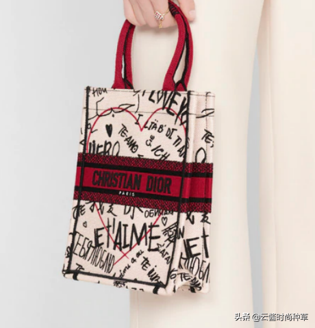 迪奥七夕新款包包，总有一款是你的最爱