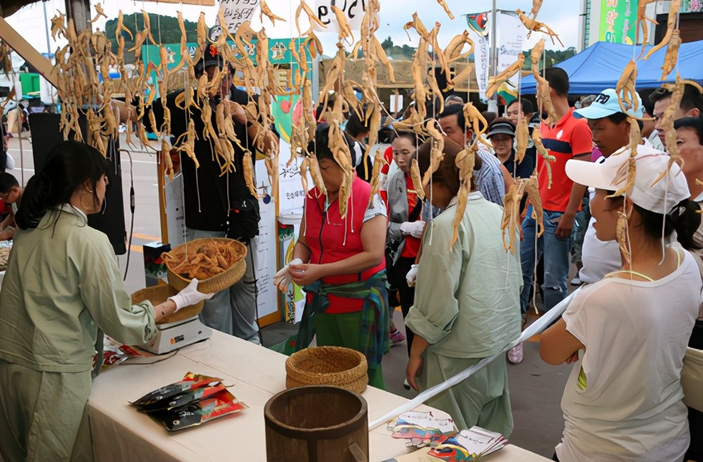 我们拿人参当药，韩国人把参当食品：高丽参价格却是人参的10倍