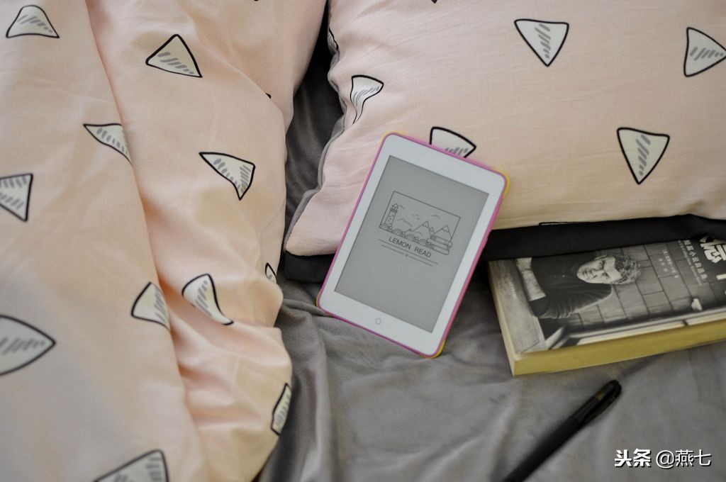 用安卓系统做电子阅读器，你还会拿Kindle盖泡面吗