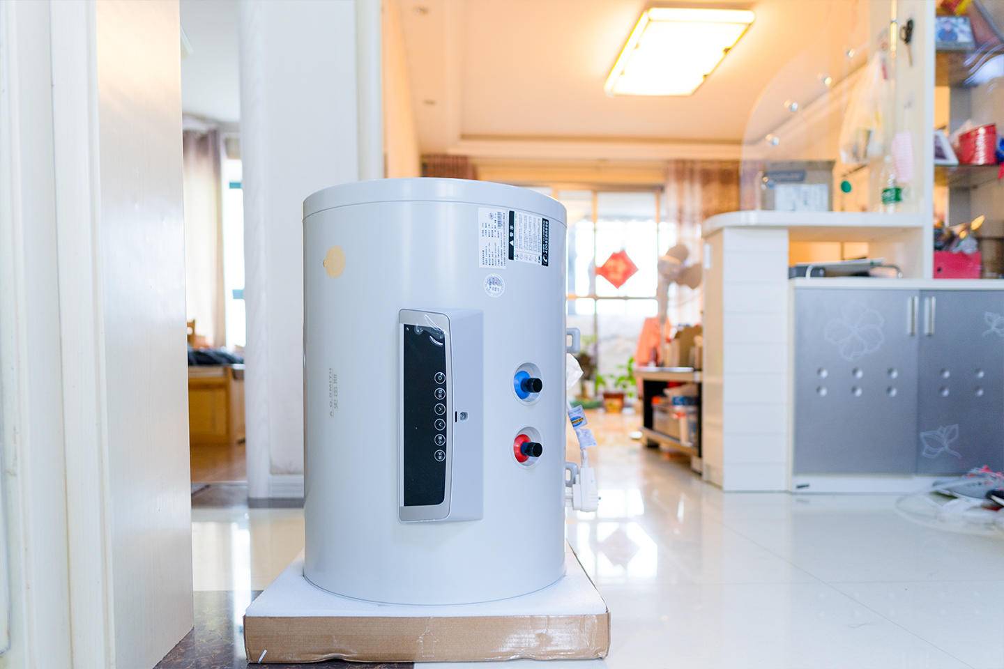 装电热水器不怕空间小？史密斯E60VDD-C电热水器使用详解