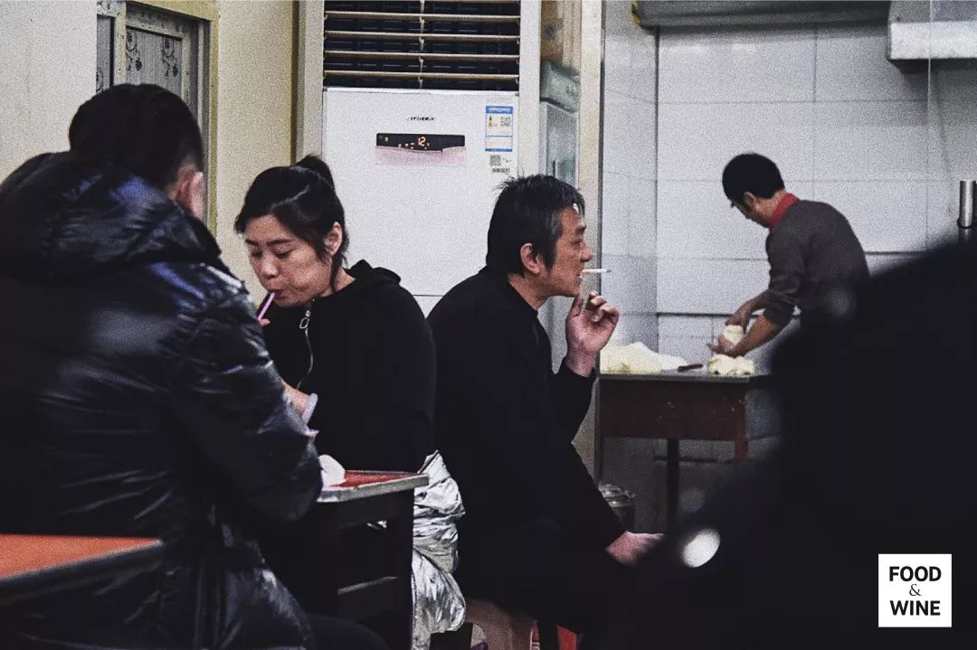 老张拉面馆的优越感消失了吗？或者说，它有过优越感吗？