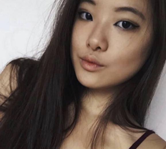 出手大方！网传张学友花108万在观音像莲花座上刻字，保家人平安