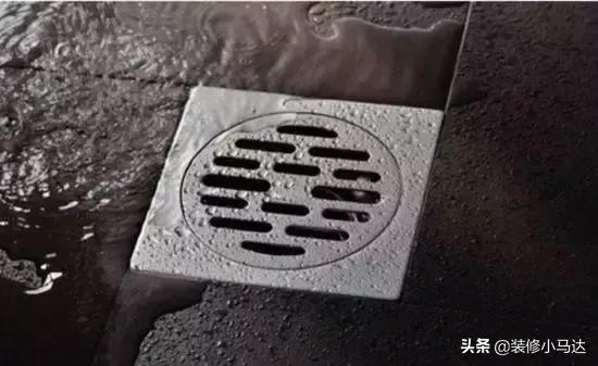 卫生间返臭熏走女友 原来是选错地漏装错位置