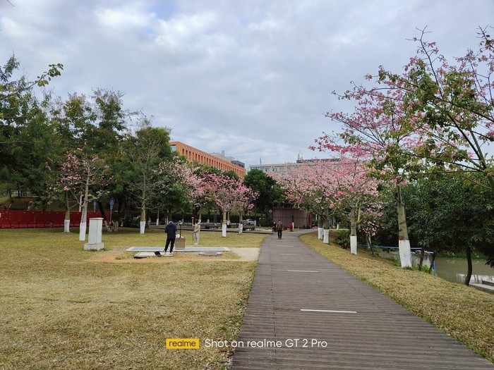 体验过这三台手机后，一天一充其实真的不难